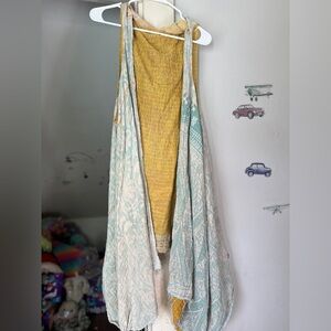 Kantha Bae Yellow and Blue Patterned hooded Vest